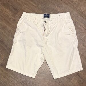 American Eagle Outfitters Cream Flat Front Shorts